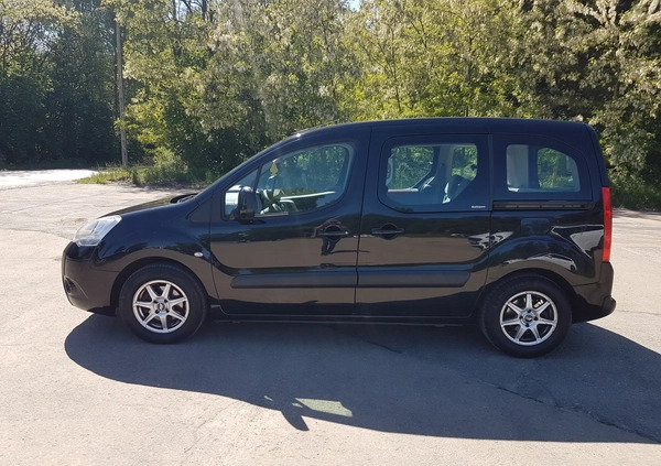 Citroen Berlingo cena 23900 przebieg: 231240, rok produkcji 2011 z Bychawa małe 211